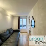 Urban Flat 89 - Charming Central Flat
