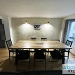 Urban Flat 89 - Charming Central Flat